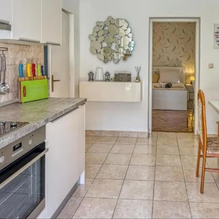 Villa Four Bedroom With Pool And Sea View